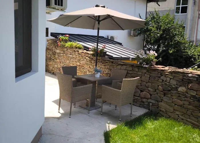 колеви хаус